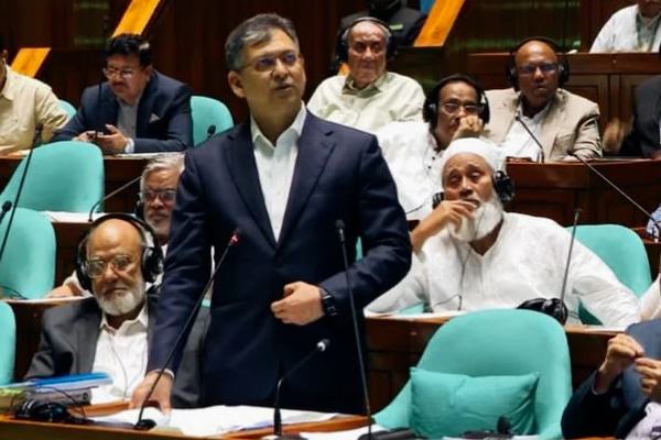 সংসদে স্বরাষ্ট্রমন্ত্রী: অন্তর্বর্তী সরকারের সময়েই হয়েছে সর্বোচ্চ দুর্নীতি