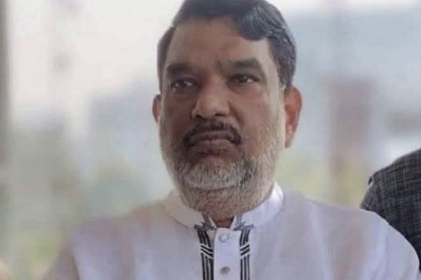 হানিফ এন্টারপ্রাইজের চেয়ারম্যান এবং সাভার উপজেলা পরিষদের সাবেক চেয়ারম্যান আলহাজ্ব কফিল উদ্দিন মারা গেছেন।