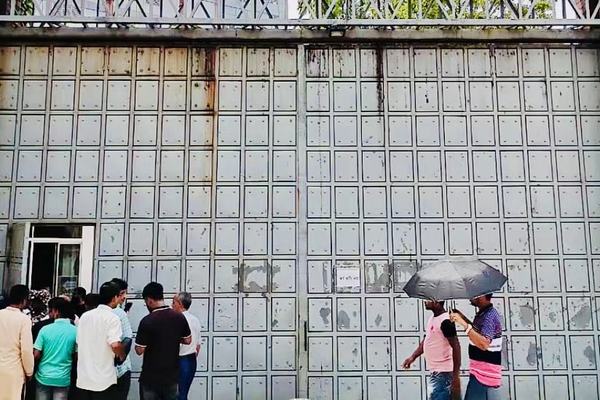 স্থায়ীভাবে বন্ধ কারখানা, অনিশ্চয়তায় সাড়ে ১৮ হাজার শ্রমিক