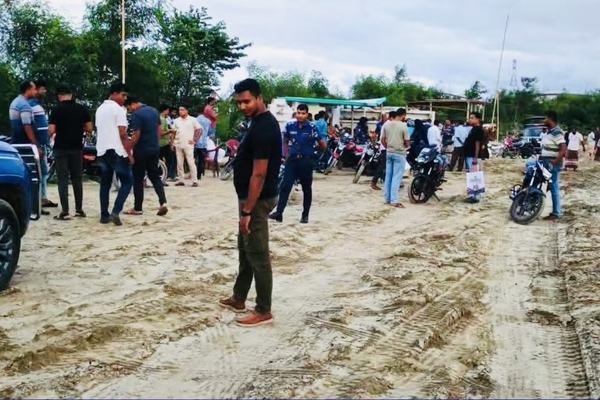 কুষ্টিয়ায় বালুমহাল বিরোধে গুলিবিদ্ধ বিএনপি নেতা