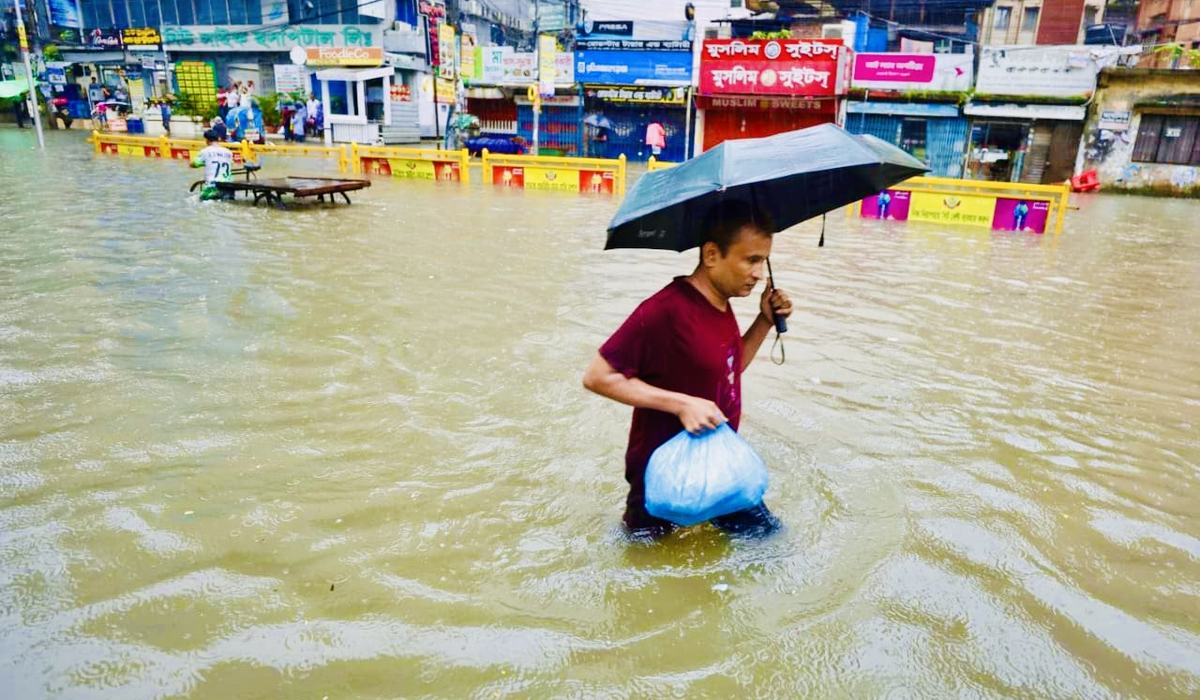 বৃহস্পতিবার থেকে বাড়বে বৃষ্টির তীব্রতা, পুরো জুলাইজুড়েই বর্ষণের পূর্বাভাস