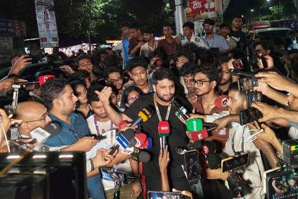 শাহবাগ ছাড়লেন আন্দোলনরত শিক্ষার্থীরা, রাত ১০টা পর্যন্ত শিক্ষামন্ত্রীর পদত্যাগের আলটিমেটাম