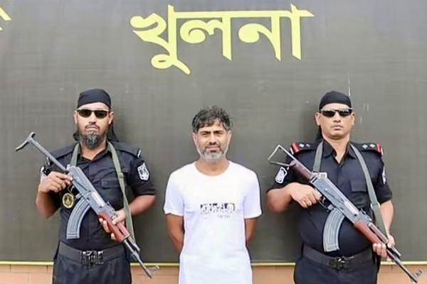 খুলনায় কিশোরী কন্যাকে হত্যার ১০ দিন পর গ্রেপ্তার বাবা, রাস্তায় বস্তাবন্দি মরদেহ ফেলে পালিয়েছিলেন
