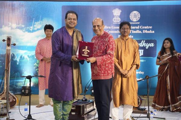 আইজিসিসিতে ‘শ্রাবণ সন্ধ্যা’: বর্ষার আবহে রবীন্দ্রসংগীত ও শাস্ত্রীয় সংগীতের মূর্ছনায় মুগ্ধ দর্শক