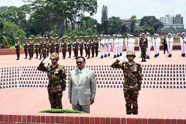 জাতীয় স্মৃতিসৌধে ভারপ্রাপ্ত রাষ্ট্রপতির শ্রদ্ধা নিবেদন