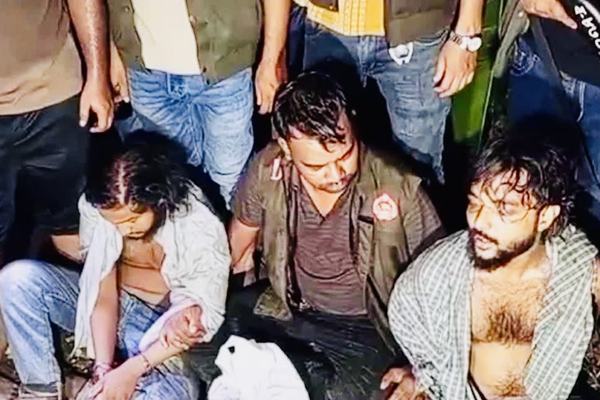 ডিবির অভিযানে বগুড়ার জঙ্গলে অস্ত্র, মাদক ও নগদ টাকা উদ্ধার; গ্রেপ্তার ৩